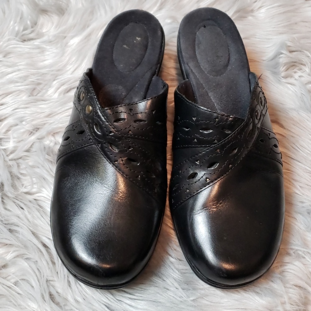 Clark’s Shoes - Picture 2 of 6